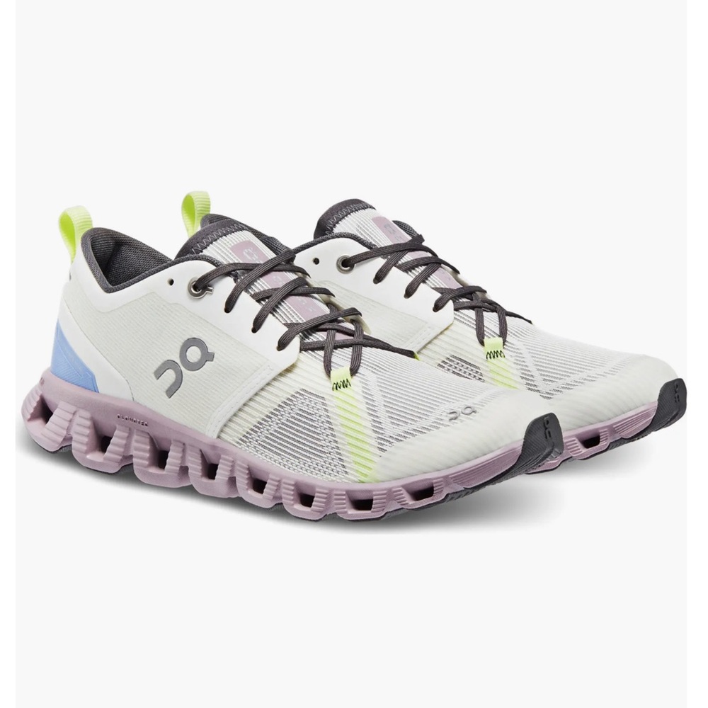 ON Cloud X 3 Shift Cross Training Shoe (Women), Size 10